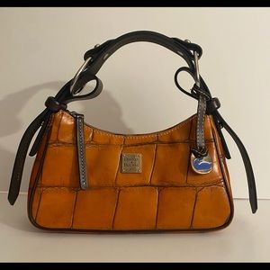 Dooney & Bourke EUC croc embossed leather